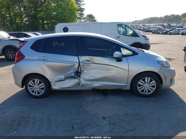 45159774 :رقم المزاد ، 3HGGK5H58FM735435 vin ، 2015 Honda Fit Lx مزاد بيع