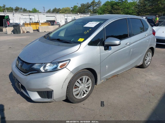 45159774 :رقم المزاد ، 3HGGK5H58FM735435 vin ، 2015 Honda Fit Lx مزاد بيع
