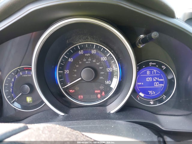45159774 :رقم المزاد ، 3HGGK5H58FM735435 vin ، 2015 Honda Fit Lx مزاد بيع