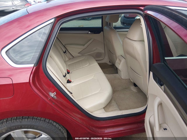 Продажа на аукционе авто 2015 Volkswagen Passat 1.8t Limited Edition, vin: 1VWAT7A32FC106399, номер лота: 45159790