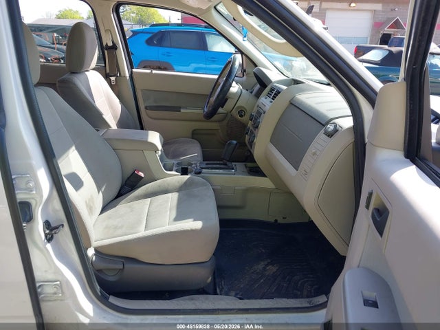 45159838 :رقم المزاد ، 1FMCU0D70AKD09011 vin ، 2010 Ford Escape Xlt مزاد بيع