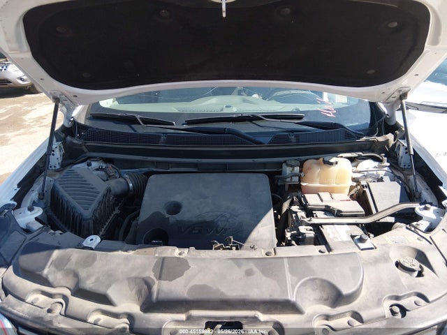 1GNERGKW3JJ115572 Chevrolet Traverse 1lt