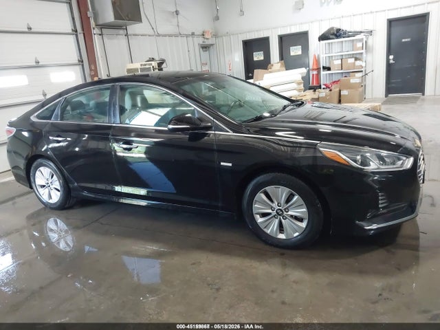 Продажа на аукционе авто 2018 Hyundai Sonata Hybrid Se, vin: KMHE24L36JA083745, номер лота: 45159867