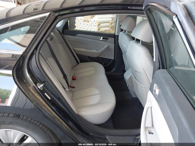 Продажа на аукционе авто 2018 Hyundai Sonata Hybrid Se, vin: KMHE24L36JA083745, номер лота: 45159867