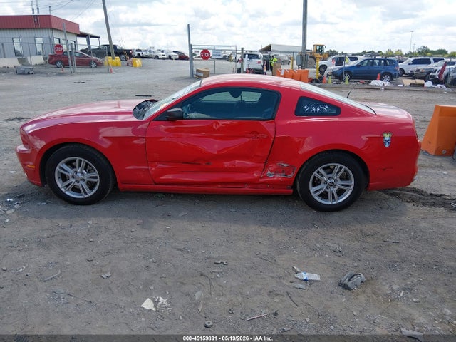 Продаж на аукціоні авто 2013 Ford Mustang V6, vin: 1ZVBP8AM6D5216235, номер лоту: 45159891