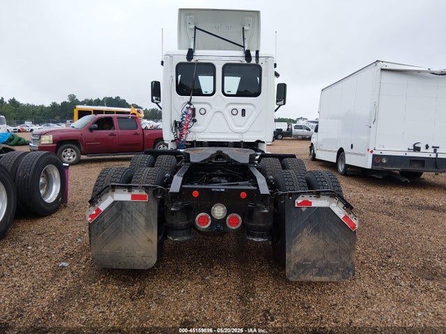 45159896 :رقم المزاد ، 3AKJGEDV8JSKC1275 vin ، 2018 Freightliner Cascadia 125 مزاد بيع