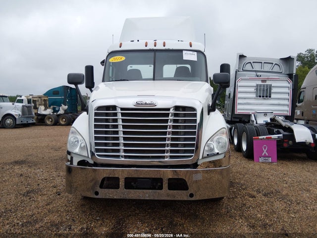 45159896 :رقم المزاد ، 3AKJGEDV8JSKC1275 vin ، 2018 Freightliner Cascadia 125 مزاد بيع