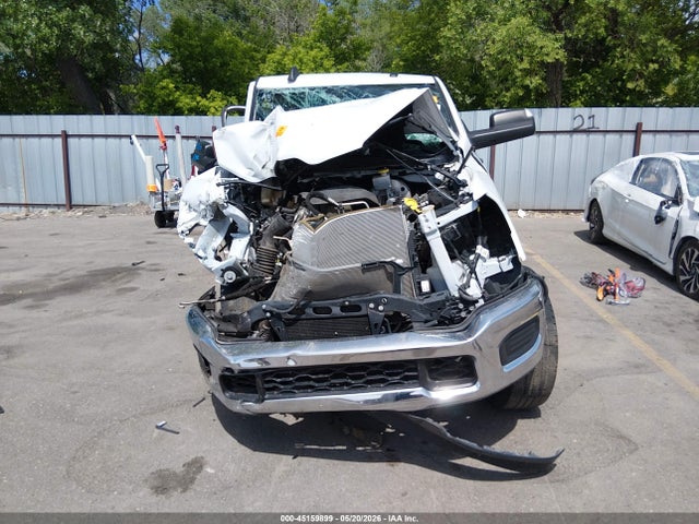 3C6UR5HJ9NG127843 RAM 2500 Tradesman 4x4 8&#039; Box