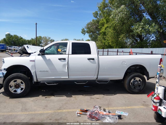 3C6UR5HJ9NG127843 RAM 2500 Tradesman 4x4 8&#039; Box