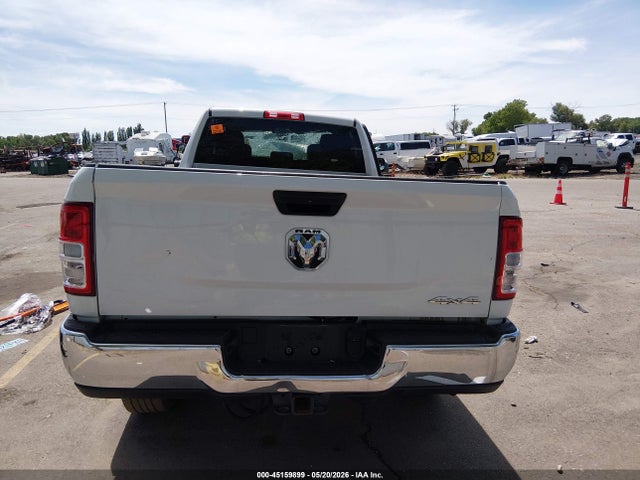 3C6UR5HJ9NG127843 RAM 2500 Tradesman 4x4 8&#039; Box