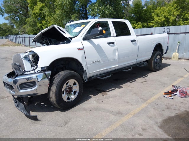 3C6UR5HJ9NG127843 RAM 2500 Tradesman 4x4 8&#039; Box