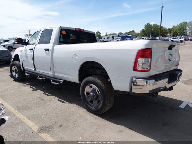 3C6UR5HJ9NG127843 RAM 2500 Tradesman 4x4 8&#039; Box
