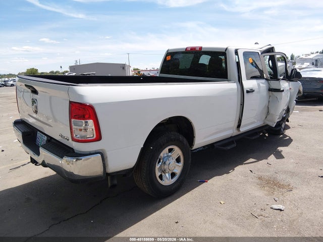 3C6UR5HJ9NG127843 RAM 2500 Tradesman 4x4 8&#039; Box