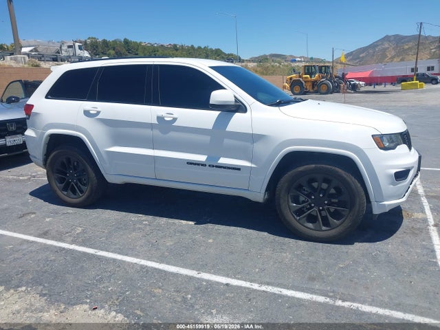 1C4RJFAG0JC122277 Jeep Grand Cherokee Altitude 4x4