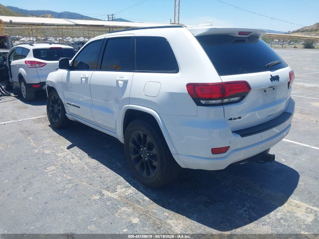 1C4RJFAG0JC122277 Jeep Grand Cherokee Altitude 4x4
