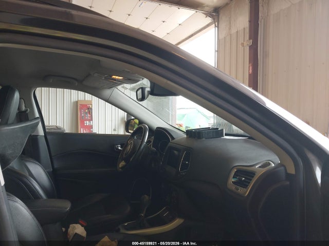 2018 Jeep Compass Latitude Fwd მანქანა იყიდება აუქციონზე, vin: 3C4NJCBB9JT105661, აუქციონის ნომერი: 45159921