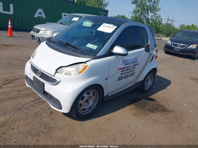 Продажа на аукционе авто 2015 Smart Fortwo Pure, vin: WMEEJ3BA9FK809845, номер лота: 45159925