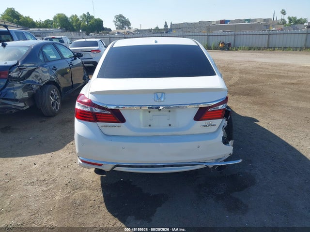 Продаж на аукціоні авто 2016 Honda Accord Touring, vin: 1HGCR3F94GA026682, номер лоту: 45159928