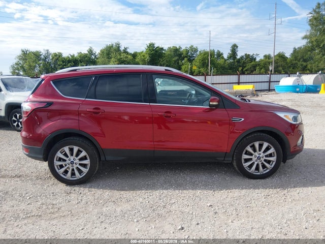 1FMCU9JD1HUC17550 Ford Escape Titanium