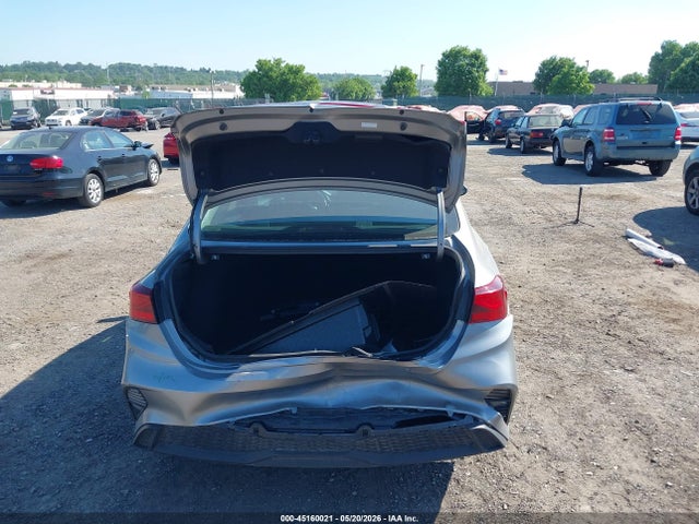 3KPF24AD2RE738187 KIA Forte Lxs