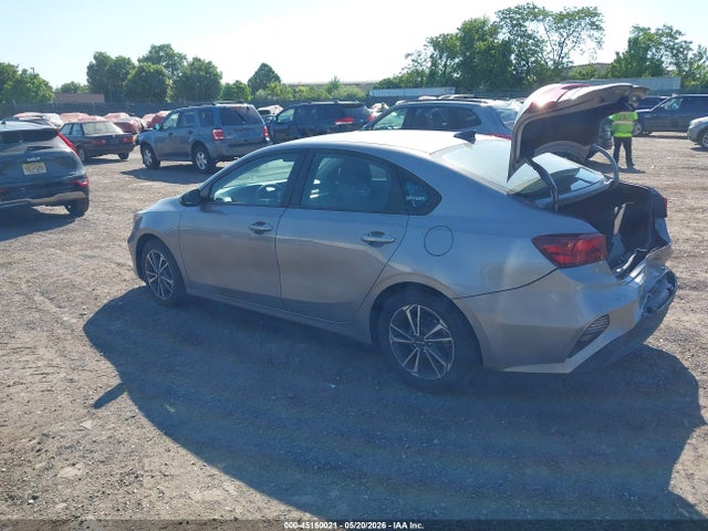 3KPF24AD2RE738187 KIA Forte Lxs