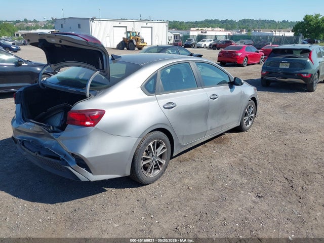 3KPF24AD2RE738187 KIA Forte Lxs