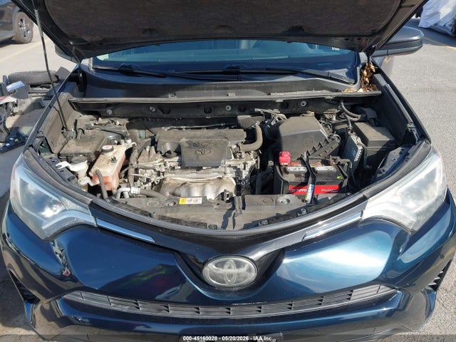 2017 Toyota Rav4 Le მანქანა იყიდება აუქციონზე, vin: JTMZFREV7HJ139711, აუქციონის ნომერი: 45160028
