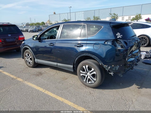 2017 Toyota Rav4 Le მანქანა იყიდება აუქციონზე, vin: JTMZFREV7HJ139711, აუქციონის ნომერი: 45160028