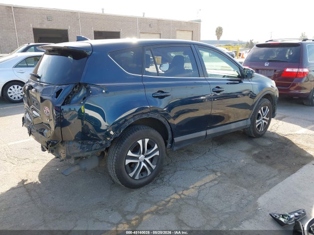 2017 Toyota Rav4 Le მანქანა იყიდება აუქციონზე, vin: JTMZFREV7HJ139711, აუქციონის ნომერი: 45160028
