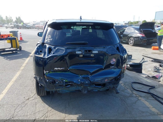 2017 Toyota Rav4 Le მანქანა იყიდება აუქციონზე, vin: JTMZFREV7HJ139711, აუქციონის ნომერი: 45160028