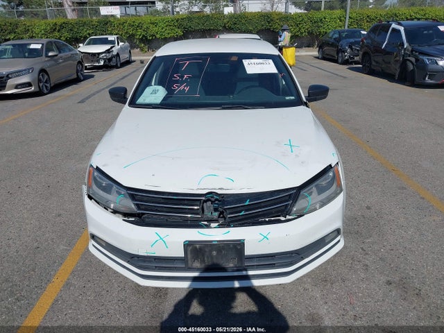 Продажа на аукционе авто 2016 Volkswagen Jetta 1.8t Sport, vin: 3VWD17AJ7GM334982, номер лота: 45160033