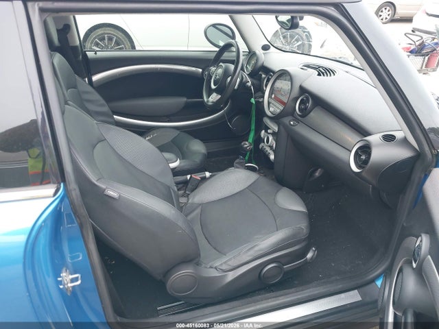 Продаж на аукціоні авто 2008 Mini Cooper S, vin: WMWMF73528TV38352, номер лоту: 45160083