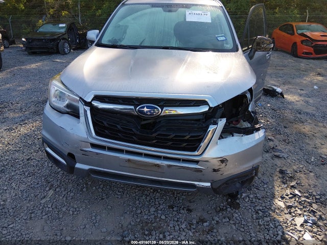 45160139 :رقم المزاد ، JF2SJAWC8JH470505 vin ، 2018 Subaru Forester 2.5i Touring مزاد بيع
