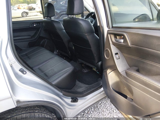 45160139 :رقم المزاد ، JF2SJAWC8JH470505 vin ، 2018 Subaru Forester 2.5i Touring مزاد بيع
