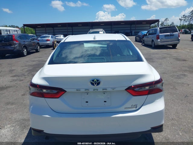 2022 Toyota Camry Le Hybrid მანქანა იყიდება აუქციონზე, vin: 4T1C31AK2NU578011, აუქციონის ნომერი: 45160141