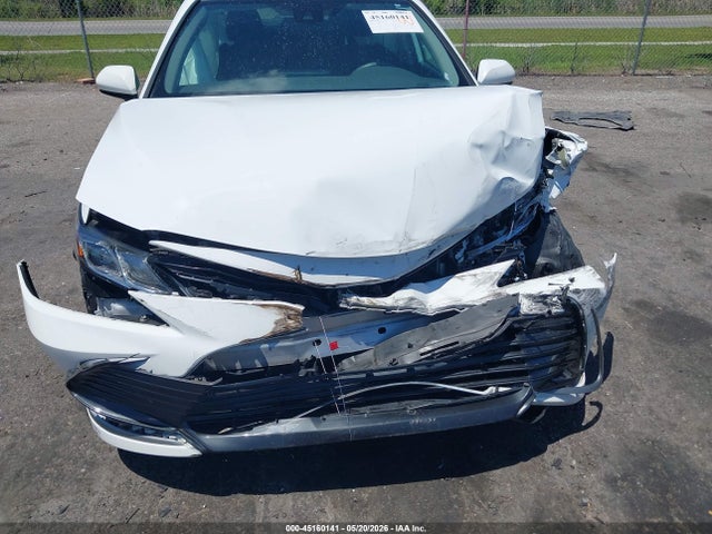 2022 Toyota Camry Le Hybrid მანქანა იყიდება აუქციონზე, vin: 4T1C31AK2NU578011, აუქციონის ნომერი: 45160141