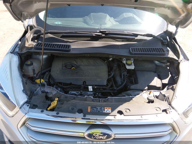 1FMCU9GDXHUA76713 Ford ESCAPE SE