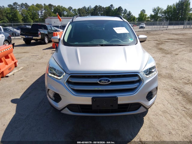 1FMCU9GDXHUA76713 Ford ESCAPE SE