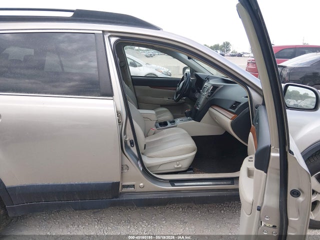 Продажа на аукционе авто 2014 Subaru Outback 2.5i Limited, vin: 4S4BRCLC8E3325454, номер лота: 45160195