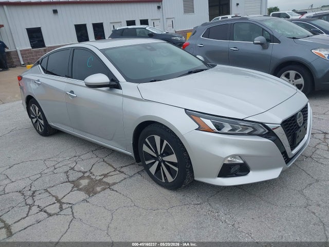 2019 1N4BL4DV6KC113309 main image