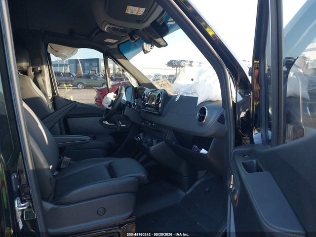 45160242 :رقم المزاد ، W1Z4NGHY4ST228971 vin ، 2025 Mercedes-benz Sprinter 2500 High Roof 4-cyl Diesel Ho مزاد بيع