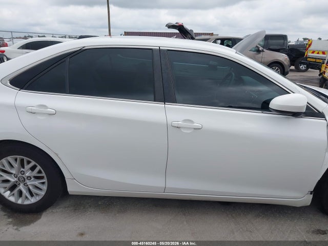 4T1BF1FK8HU703609 Toyota CAMRY LE