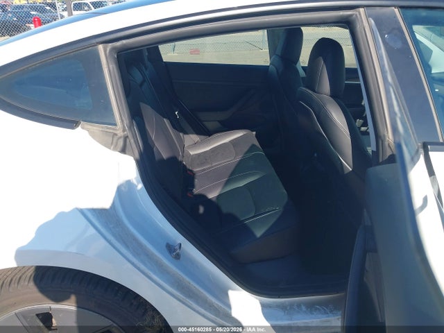 Продаж на аукціоні авто 2022 Tesla Model 3 Long Range Dual Motor All-wheel Drive, vin: 5YJ3E1EB1NF318233, номер лоту: 45160285