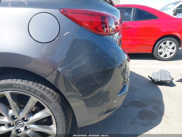 3MZBN1L39JM245963 Mazda Mazda3 Touring
