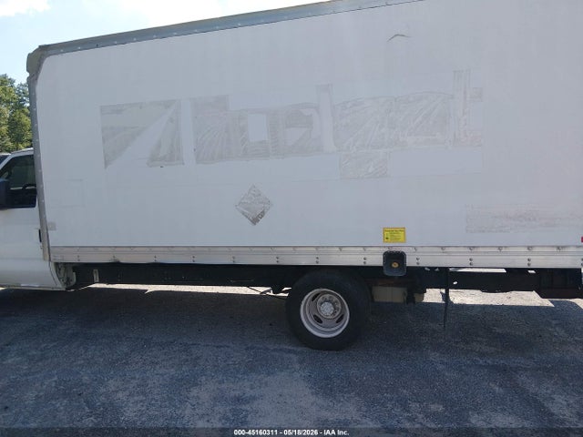 45160311 :رقم المزاد ، 1FDWE3FLXFDA22339 vin ، 2015 Ford E-350 Cutaway مزاد بيع