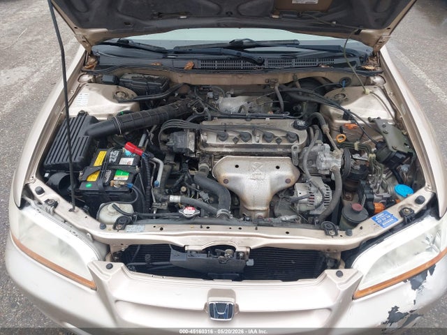 45160316 :رقم المزاد ، 1HGCG5667YA111282 vin ، 2000 Honda Accord 2.3 Ex مزاد بيع
