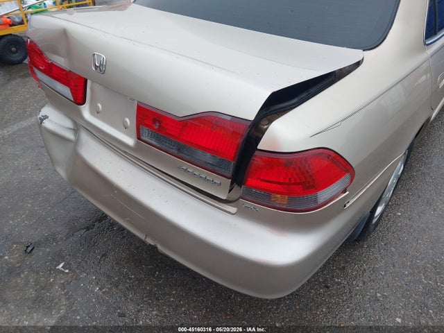 45160316 :رقم المزاد ، 1HGCG5667YA111282 vin ، 2000 Honda Accord 2.3 Ex مزاد بيع