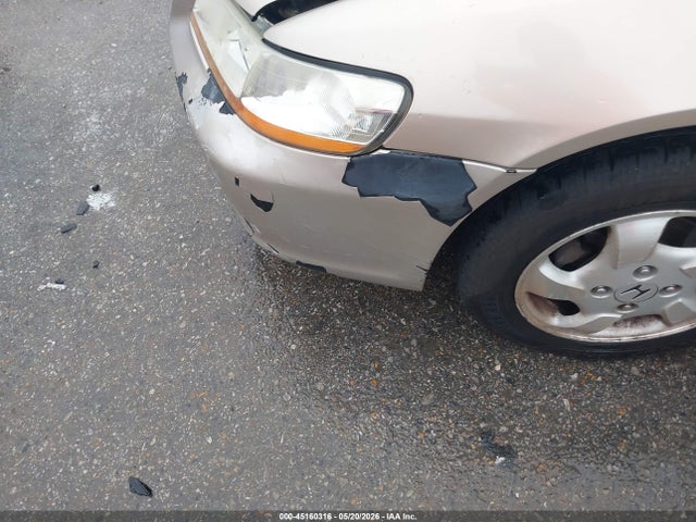 45160316 :رقم المزاد ، 1HGCG5667YA111282 vin ، 2000 Honda Accord 2.3 Ex مزاد بيع
