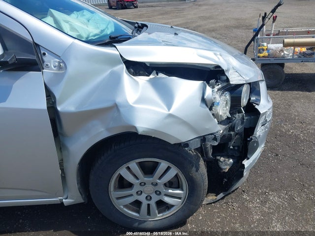 Aukcja sprzedaży 2015 Chevrolet Sonic Lt Auto, vin: 1G1JC5SG1F4194714, numer aukcji: 45160348