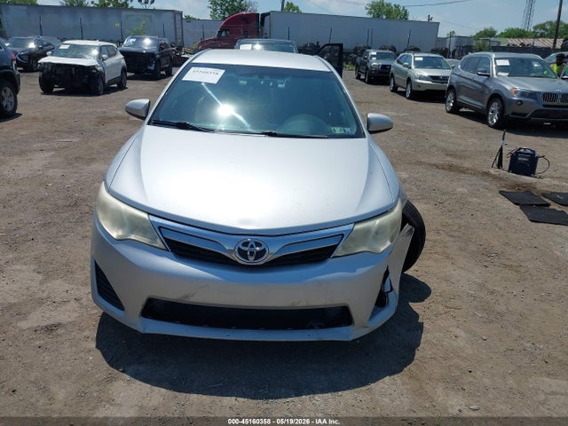 45160358 :رقم المزاد ، 4T4BF1FK5ER416780 vin ، 2014 Toyota Camry Le مزاد بيع